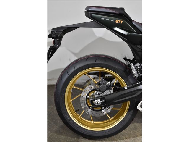 suzuki - gsx-8tt