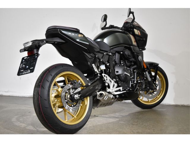 suzuki - gsx-8tt