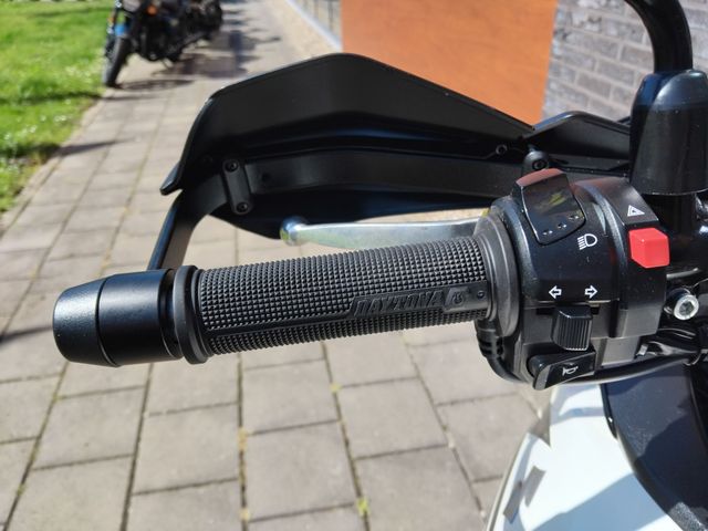 suzuki - v-strom-dl-650-abs