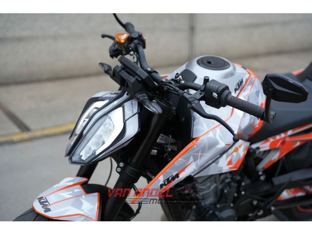 ktm - 790-duke