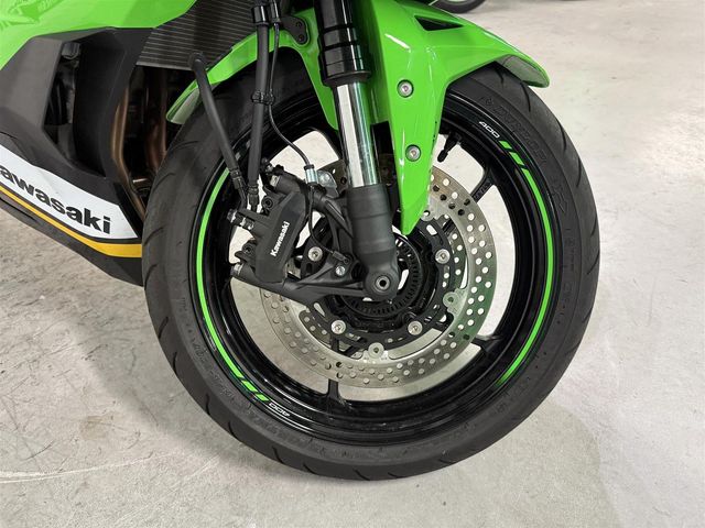 kawasaki - ninja-zx-4rr