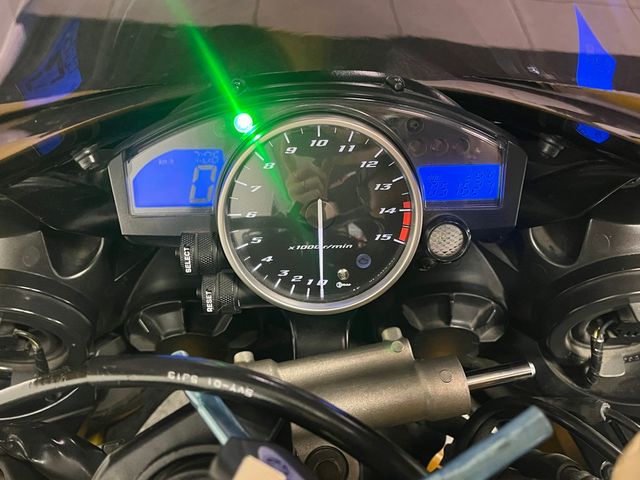 yamaha - yzf-r1