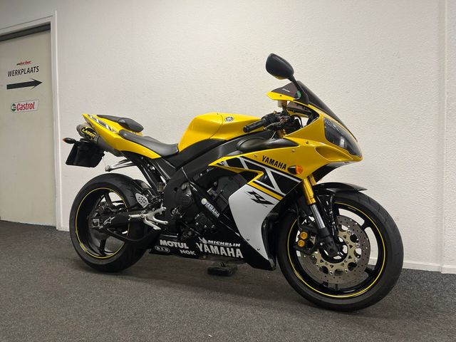 yamaha - yzf-r1