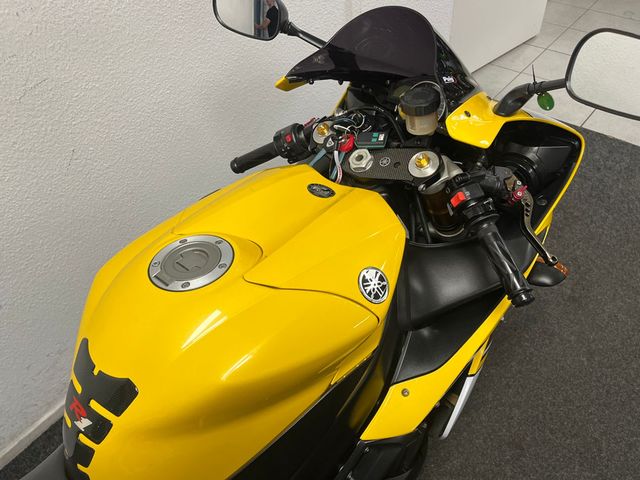 yamaha - yzf-r1