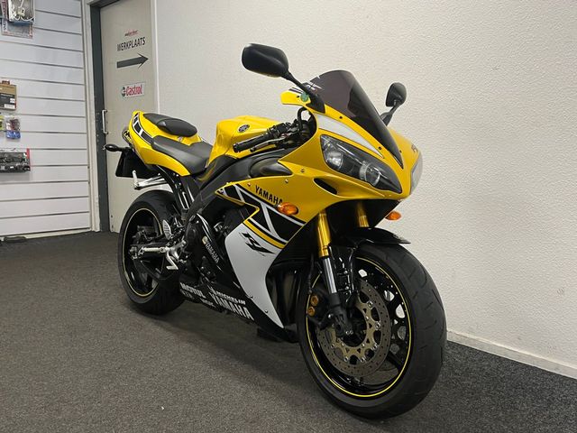 yamaha - yzf-r1