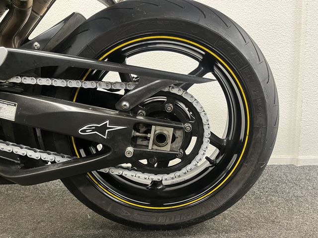 yamaha - yzf-r1