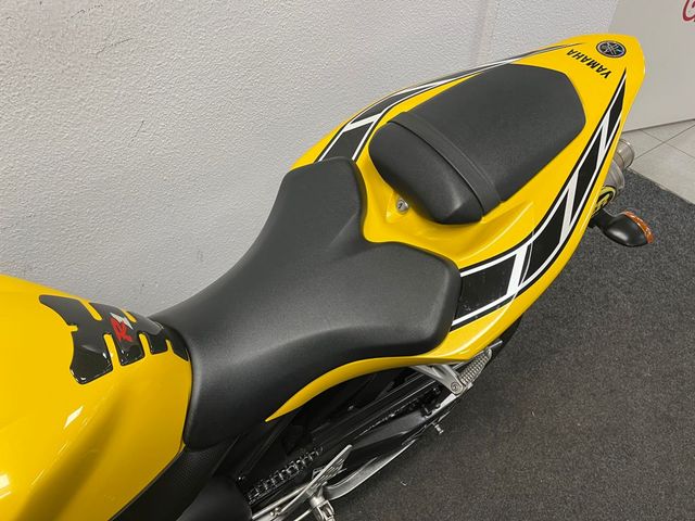 yamaha - yzf-r1