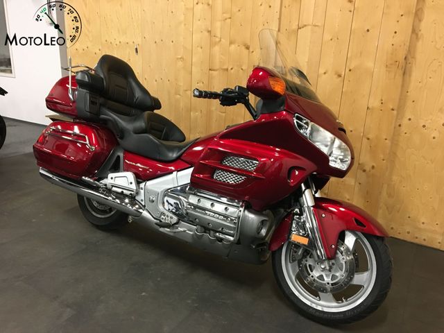 honda - gl-1800-goldwing