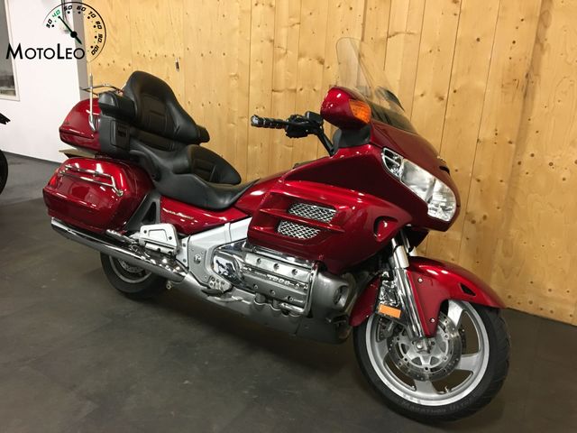 honda - gl-1800-goldwing