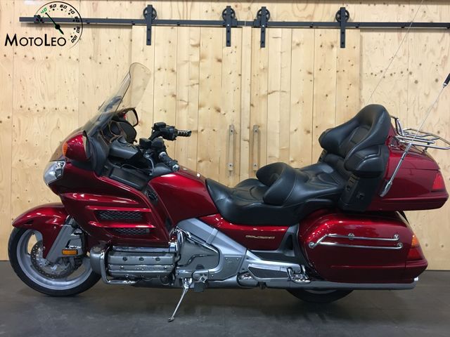 honda - gl-1800-goldwing