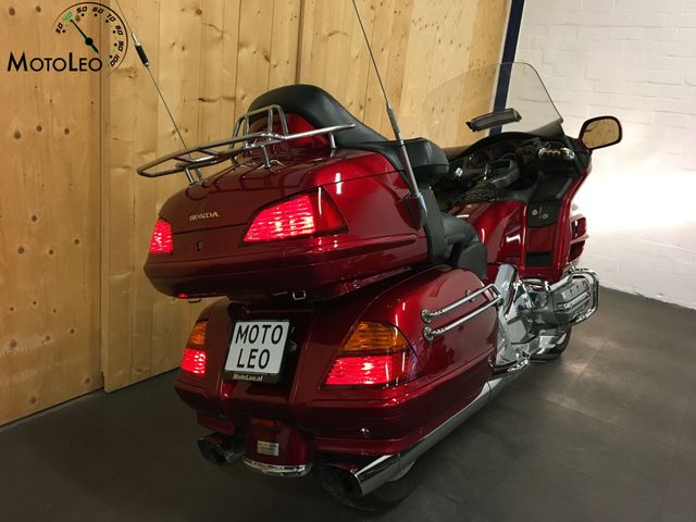 honda - gl-1800-goldwing