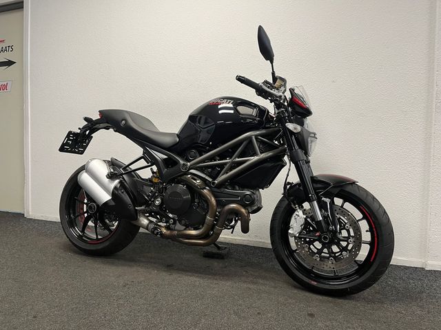 ducati - m-1100-evo