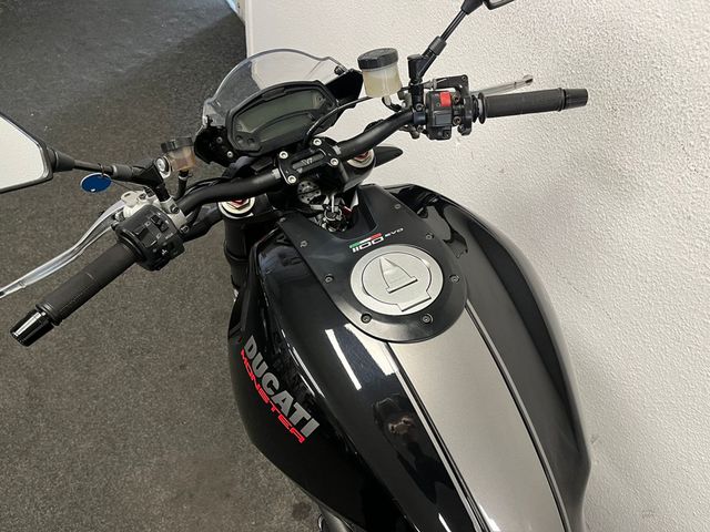 ducati - m-1100-evo