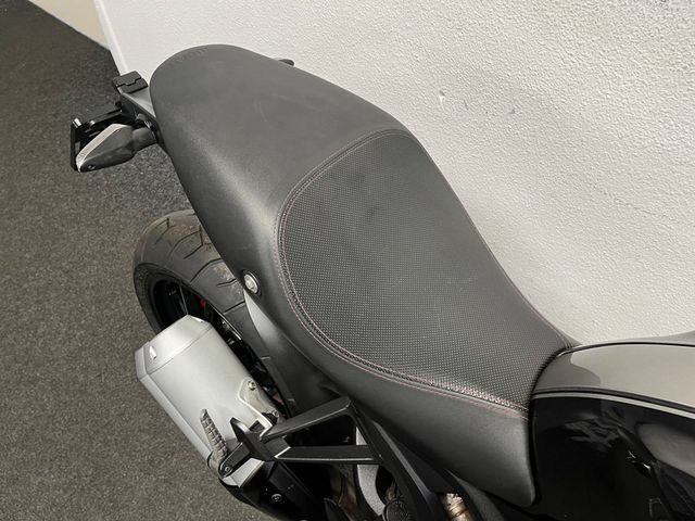 ducati - m-1100-evo
