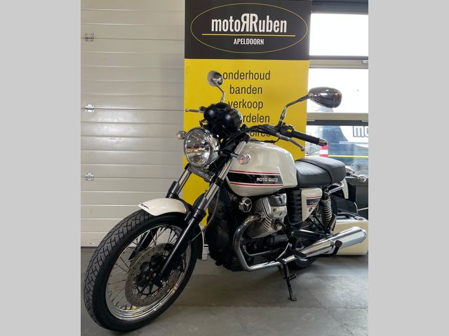 moto-guzzi - v-7-classic