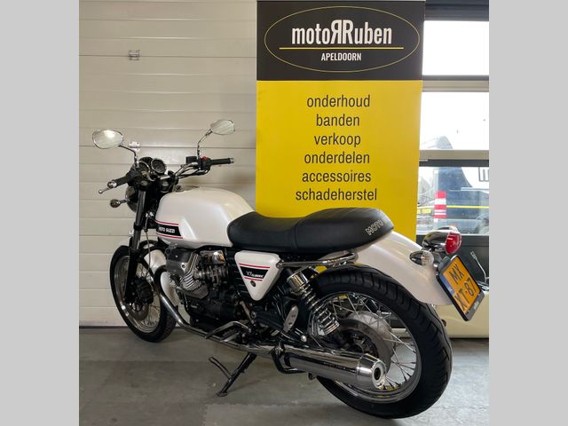 moto-guzzi - v-7-classic