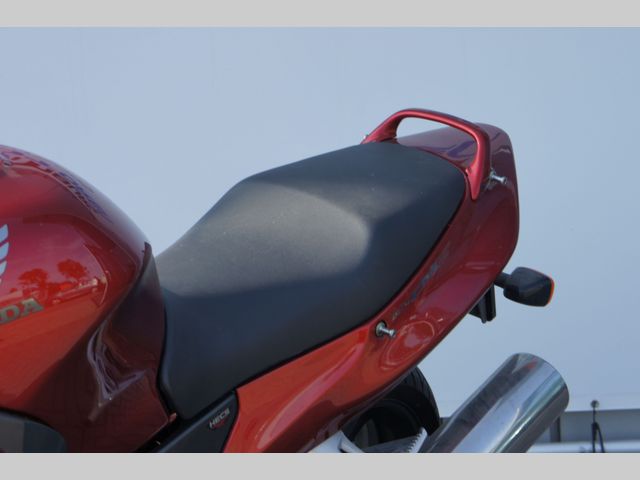honda - cbr-1100--xx-super-blackbird