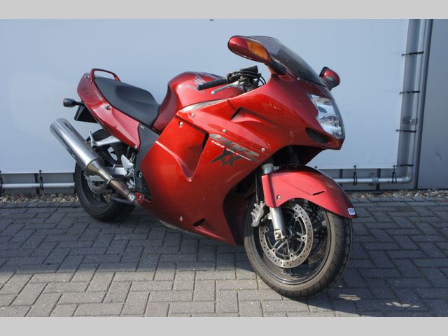 honda - cbr-1100--xx-super-blackbird