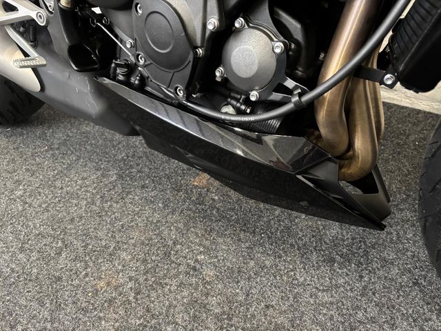 triumph - street-triple-rs