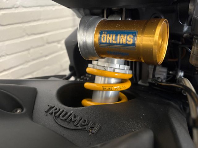 triumph - street-triple-rs
