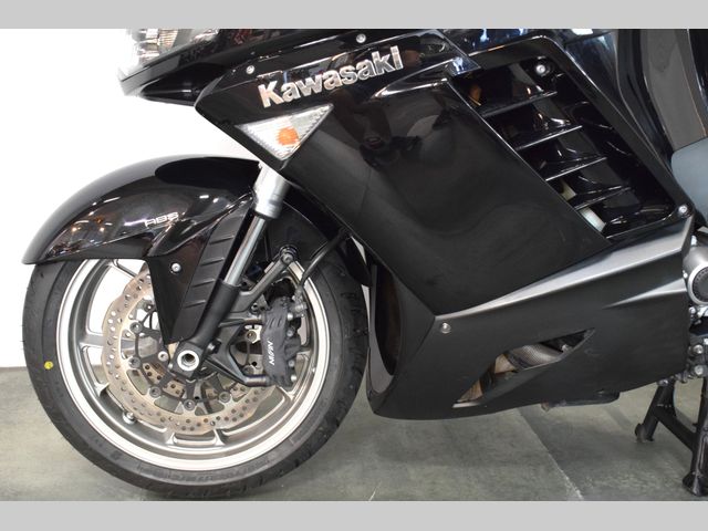 kawasaki - gtr-1400