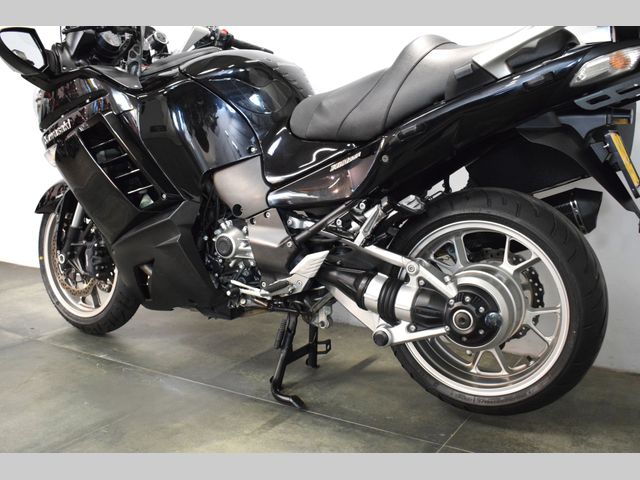 kawasaki - gtr-1400