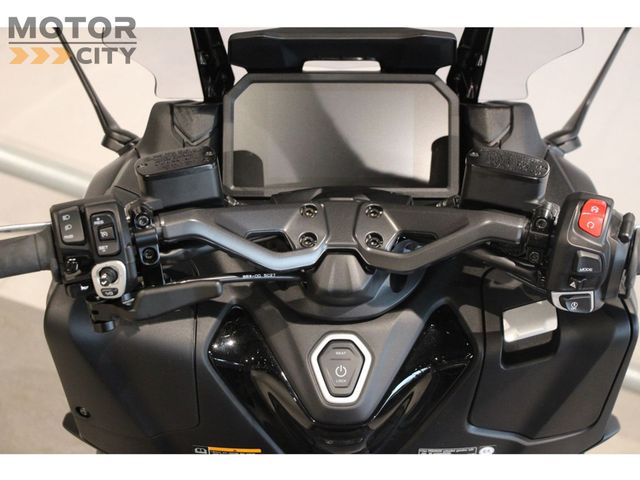 yamaha - tmax-tech-max-560