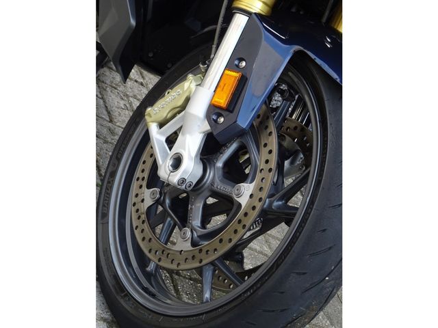 bmw - r-1250-rs