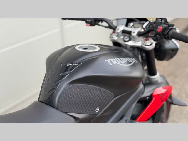 triumph - street-triple-r