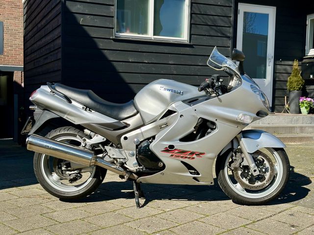 kawasaki - zzr-1200