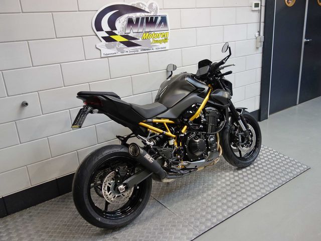 kawasaki - z900
