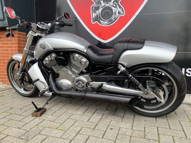 harley-davidson - v-rod-muscle-vrscf