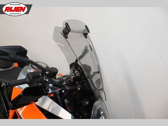 ktm - 1290-super-duke-gt