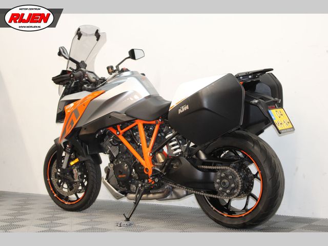 ktm - 1290-super-duke-gt