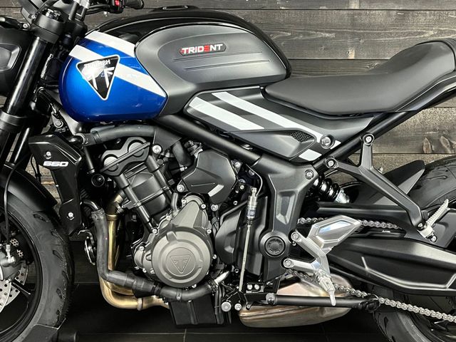 triumph - trident-660