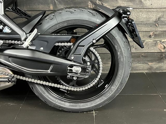 triumph - trident-660