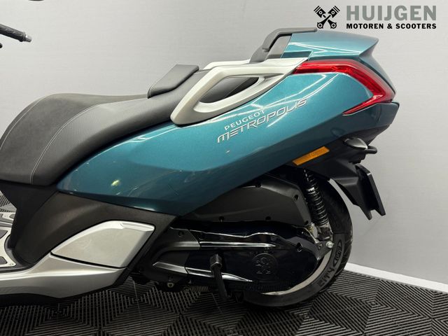 peugeot - metropolis-400