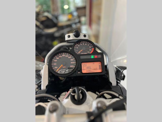 bmw - r-1200-gs-triple-black-edition