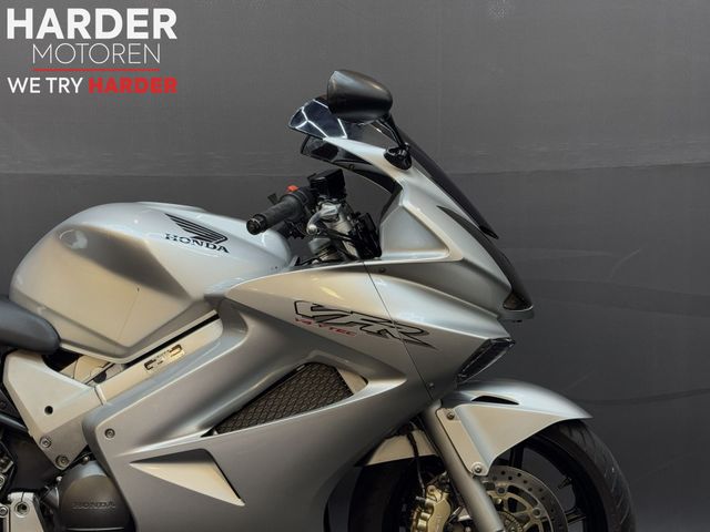 honda - vfr-800-fi-vtec-abs