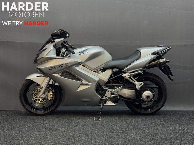 honda - vfr-800-fi-vtec-abs