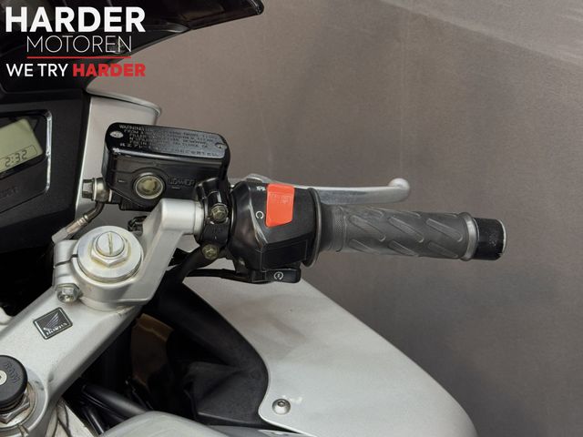 honda - vfr-800-fi-vtec-abs