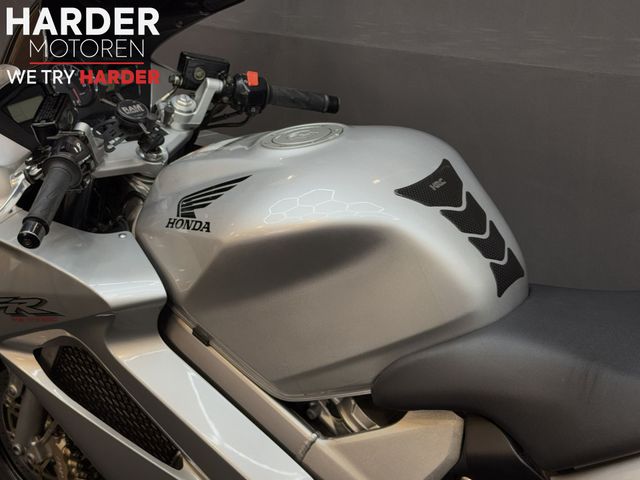 honda - vfr-800-fi-vtec-abs