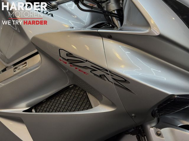 honda - vfr-800-fi-vtec-abs