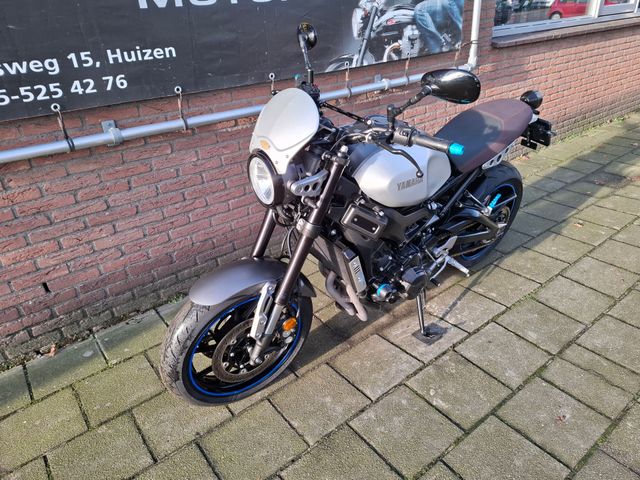 yamaha - xsr-900-abs