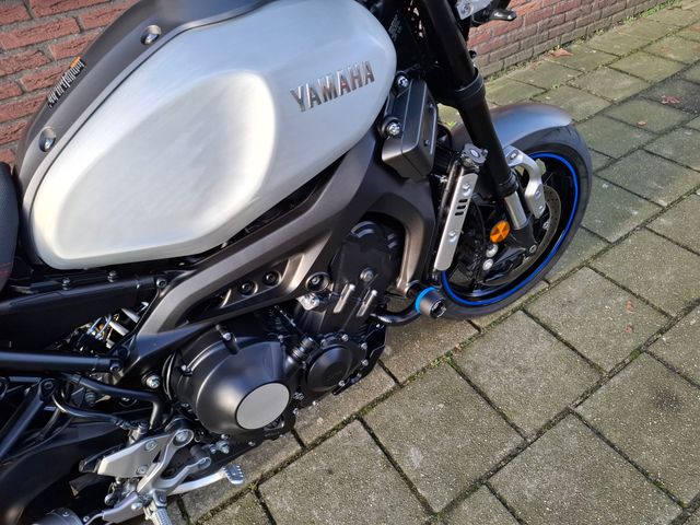 yamaha - xsr-900-abs