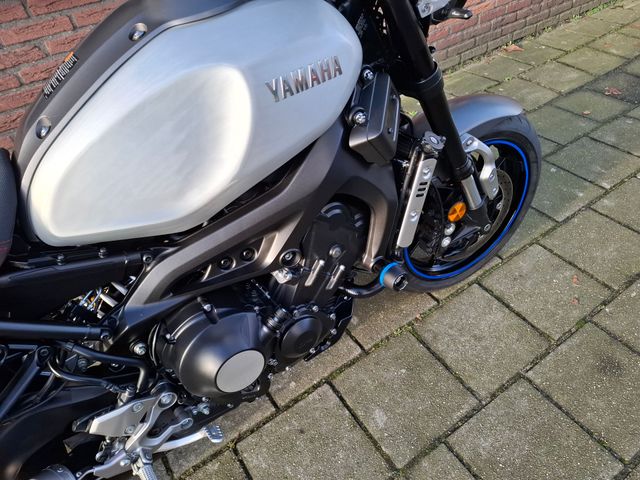 yamaha - xsr-900-abs