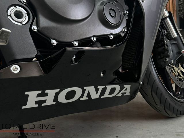 honda - cbr-1000-rr-fireblade