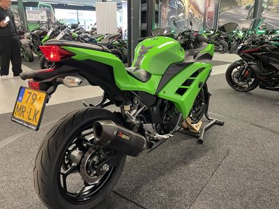KAWASAKI NINJA 300 – foto 3