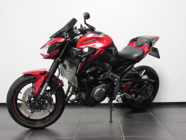 kawasaki - z900