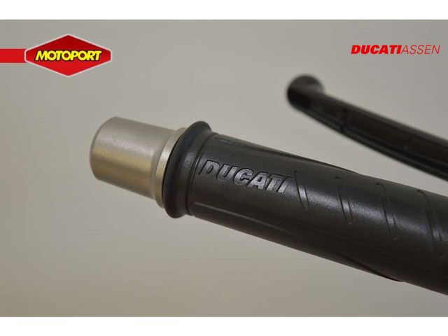 ducati - streetfighter-v2-s